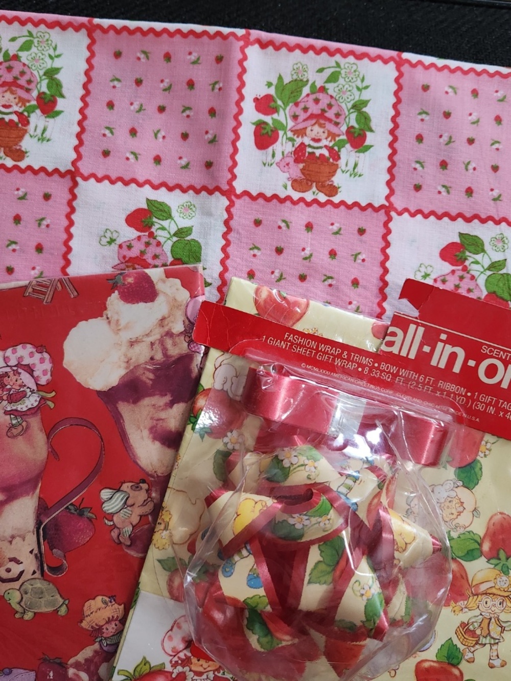 Strawberry Shortcake wrapping paper & fabric
